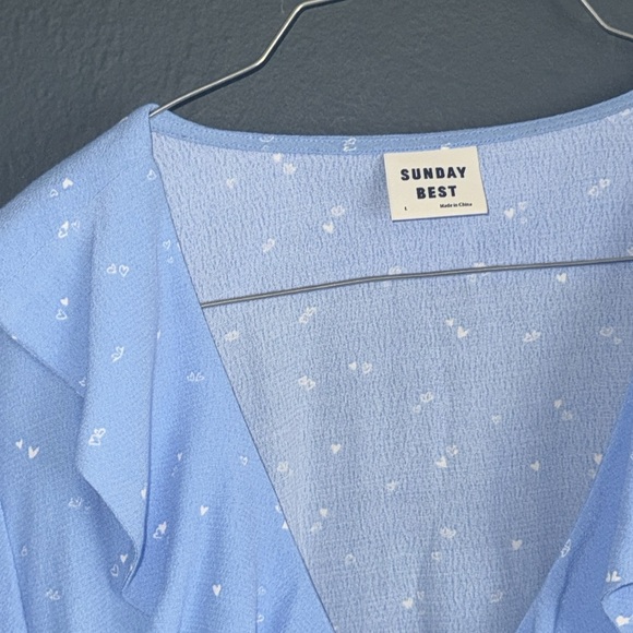 ARITZIA SUNDAY BEST NEW RUFFLE WRAP DRESS FLORAL BLUE LARGE - Picture 3 of 5